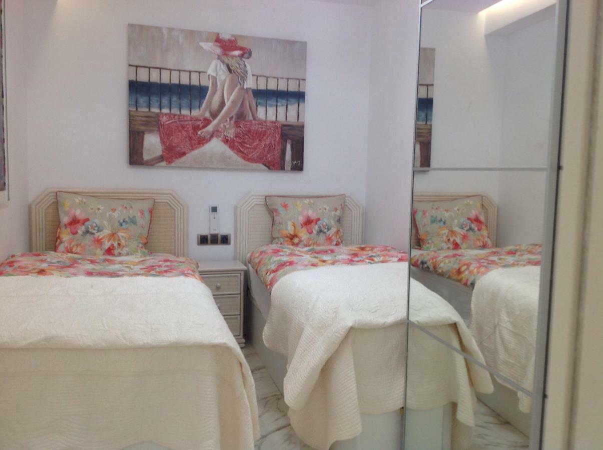 Apartamento Daniela Benidorm Luaran gambar